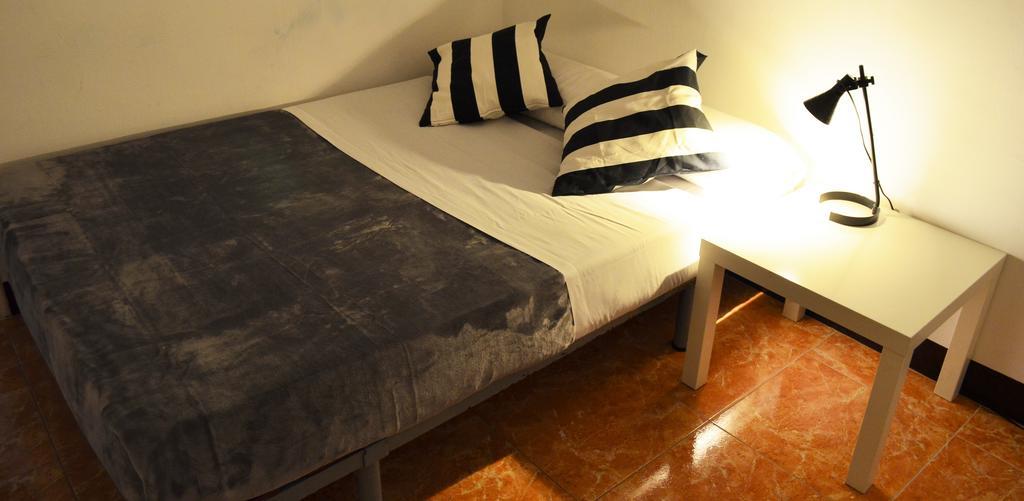 Hostel Mybedbcn Barcelona Zimmer foto